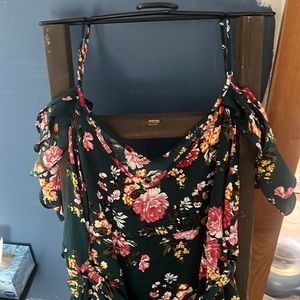 Green with floral print Dress . No tags, XL